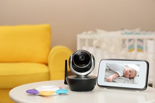 How A Baby Monitor Can Help You Balance Work And Parenting
