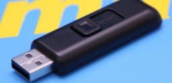 كيفية عرض الصور والاستماع إلى الموسيقى ومشاهدة الأفلام على USB باستخدام تلفزيون Skyworth العادي
