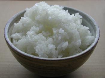 5 conseils pour réchauffer le riz pour quil soit frais et délicieux comme fraîchement cuit