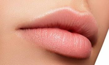 Cómo tener labios gruesos como Angelina Jolie