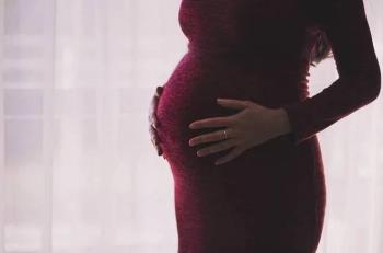 Verhaal van een arts die een miskraam kreeg na een operatie voor een patiënt - hoe kan een buitenbaarmoederlijke zwangerschap worden voorkomen?