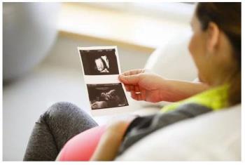 چگونه می توان با جنین گفتگو کرد تا کودک به زودی هنگام تولد دچار حواس ، هوش برجسته شود؟