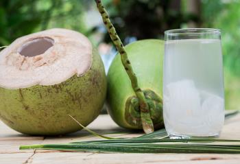 Can pregnant mothers drink coconut water after cesarean section?