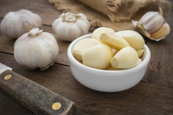 Can pregnant women eat garlic and have any effects on the fetus?