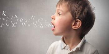 I bambini parlano molto ma non sono sicuri che sia un segno di ritardo mentale?