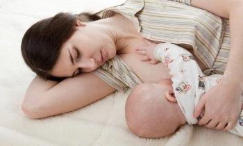 Are you breastfeeding your baby but pregnant? Have you lost milk?