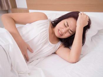 درد شکم در دوران بارداری ماه 2: علل و اقدامات پیشگیرانه موثر