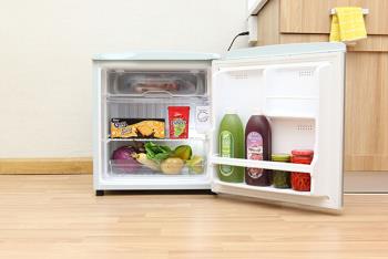 Ce este un mini frigider? Aproximativ ce dimensiune? Cine ar trebui să cumpere?