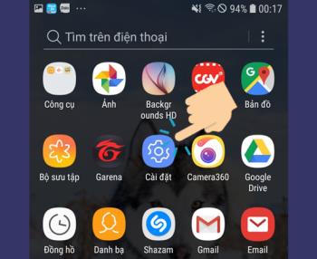 Hoe een zwart-witte kleurfout op de Samsung J7 Prime-telefoon te repareren