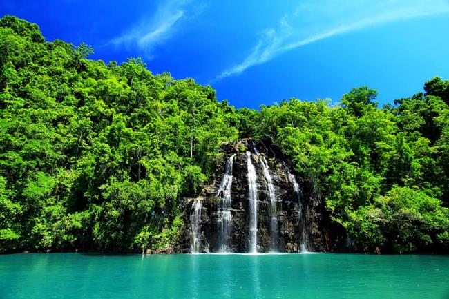 Top 50 images of beautiful waterfalls invites you to admire