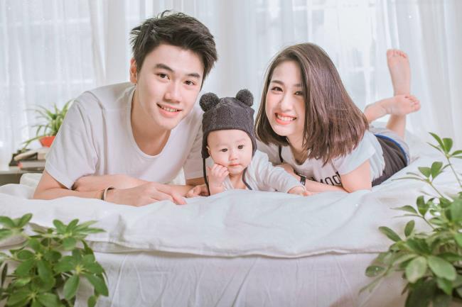 Top beautiful, cozy happy family picture 
