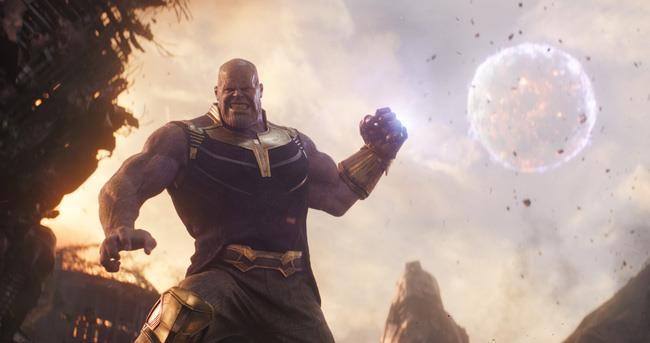 Verzameling van Thanos-afbeeldingen als de beste achtergrond