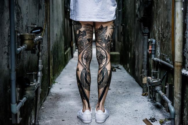 Kolekcja ekstremalnych wzorów tatuaży dla młodych ludzi
