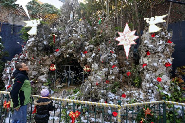 Collection des plus beaux motifs de grottes de Noël