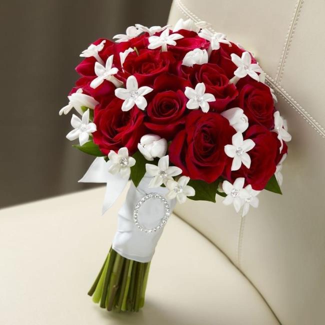 عکس دسته های زیبای عروسی گل رز 