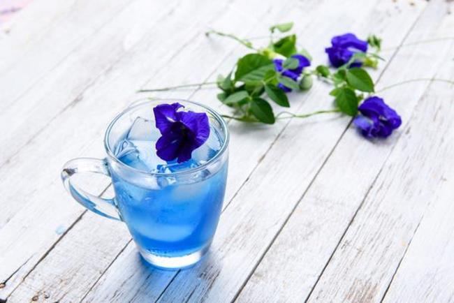 Schönes blaues Erbsenblumenbild