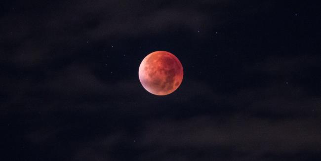 Sammlung der schönsten Blood Moon Bilder