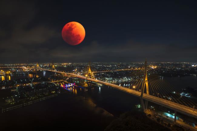 Коллекция самых красивых изображений Blood Moon
