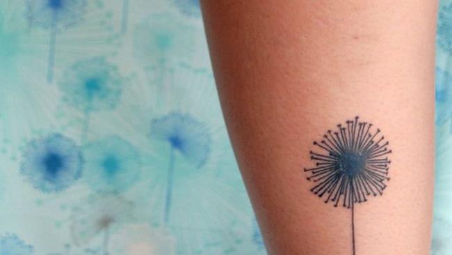 最美麗的蒲公英花紋身圖案的集合