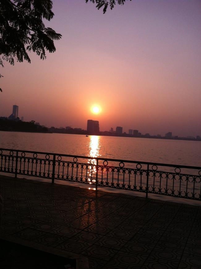 Synthesis of a beautiful West Lake image in the afternoon