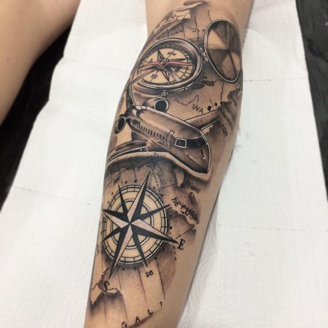 Zusammenfassung der aussagekräftigen Kompass-Tattoo-Muster