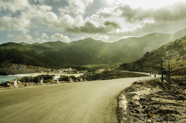 Top images of the world's most beautiful roads