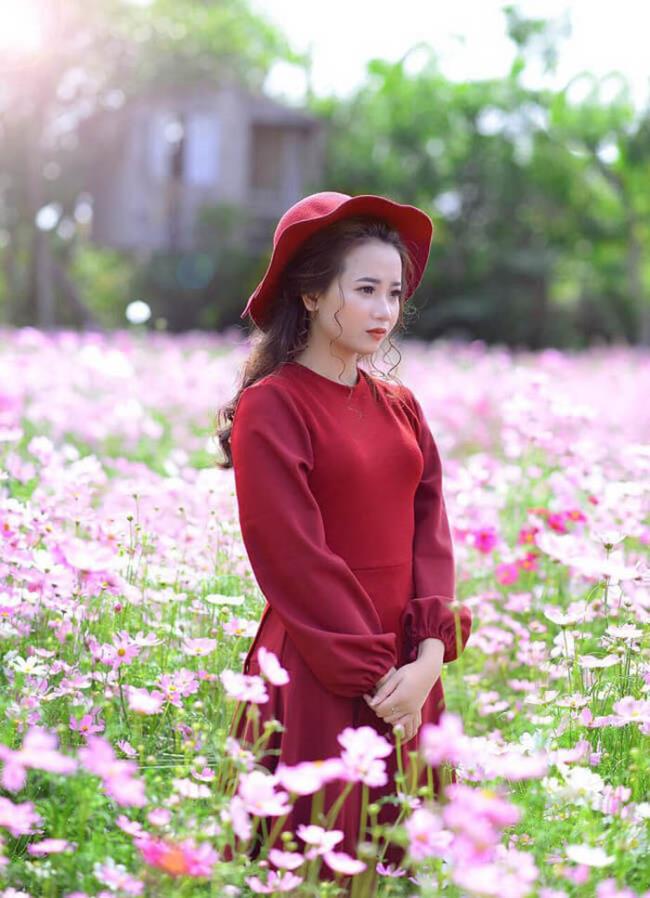 Menggabungkan gambar bunga mekar merah jambu yang paling indah