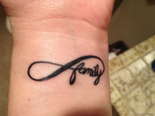 Koleksi tato Keluarga, Keluarga selamanya sangat berarti