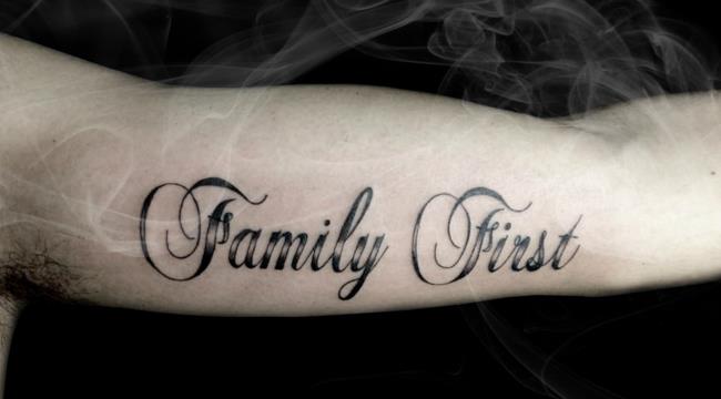 家庭紋身的集合，家庭永遠特別有意義