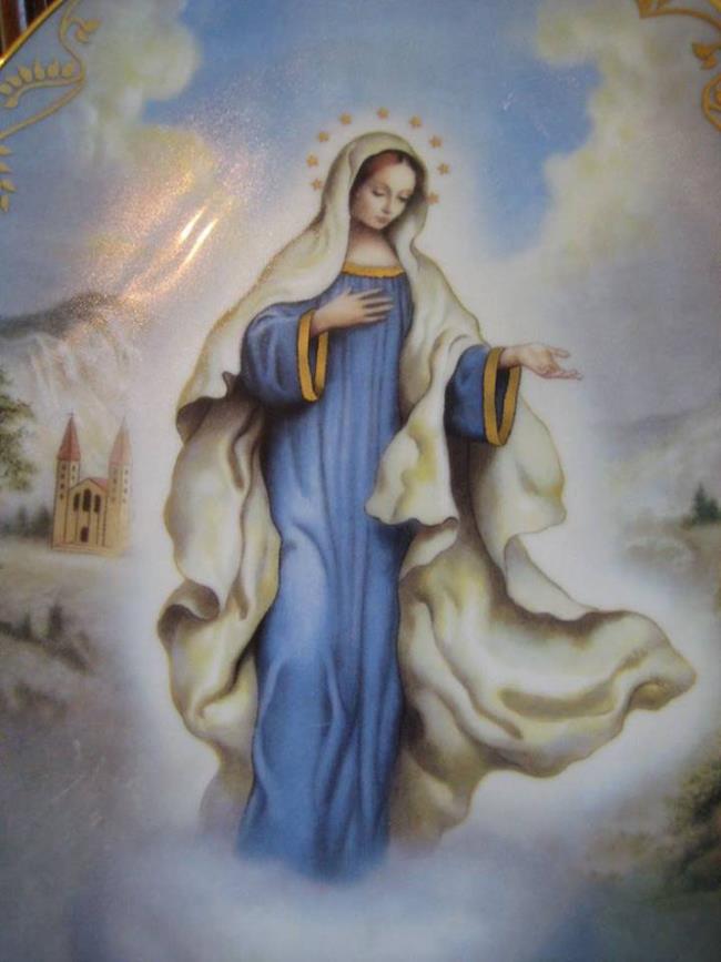 Synthesis of the most beautiful image of Mary