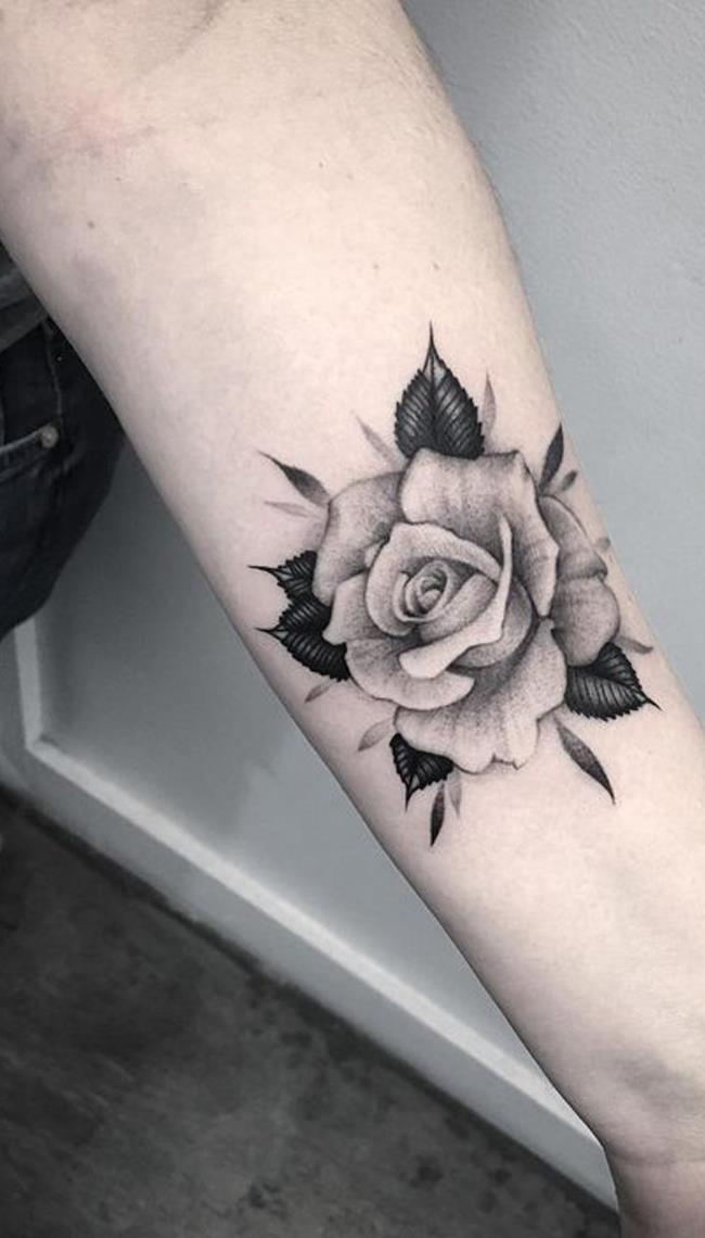 Sammlung der beeindruckendsten Rose Tattoo Bilder