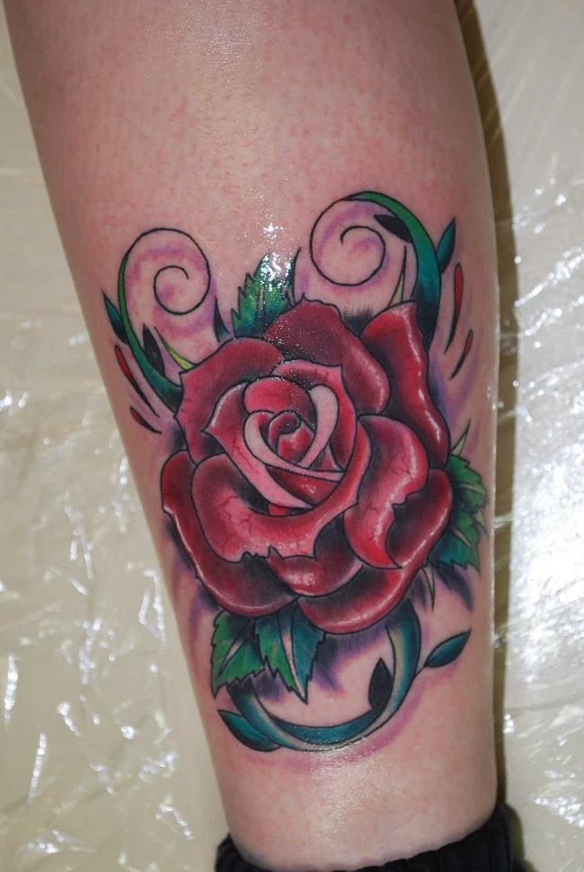 Coleção das mais impressionantes imagens de tatuagem de rosa