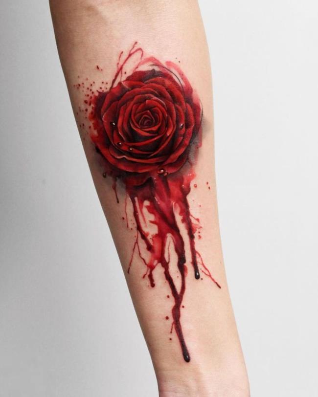 最令人印象深刻的玫瑰紋身圖像集合