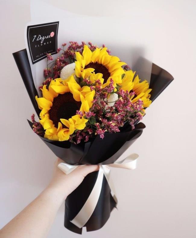 Beautiful sunflower bouquet 13