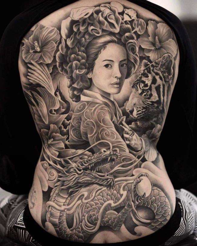 Koleksi pola tato Geisha yang menawan dan unik