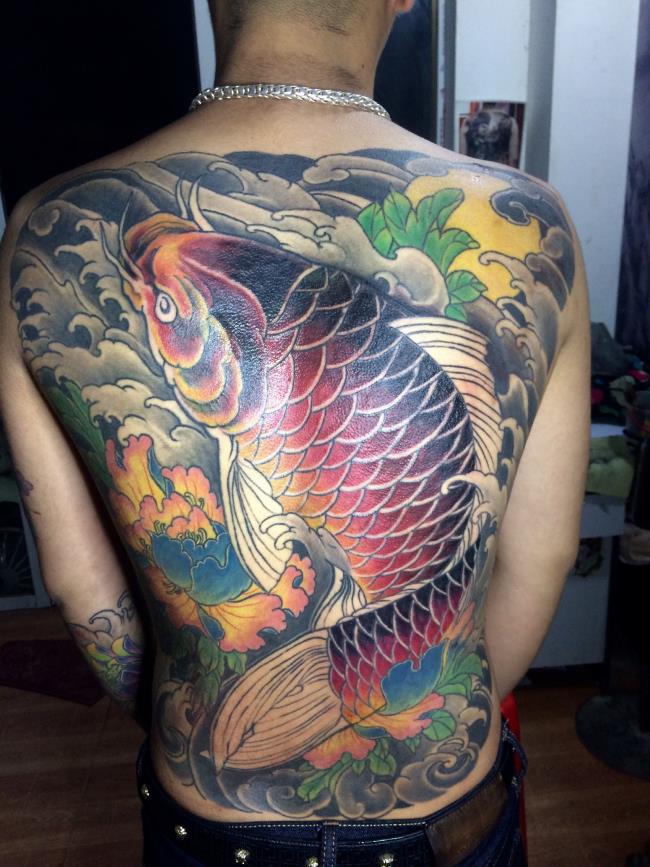 Koleksi pola tato ikan mas yang paling indah