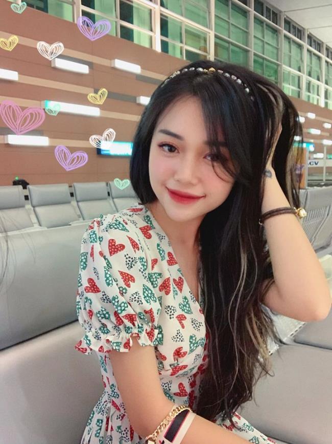 Zusammenfassung des schönsten heißen Mädchens Linh Ngoc Dam