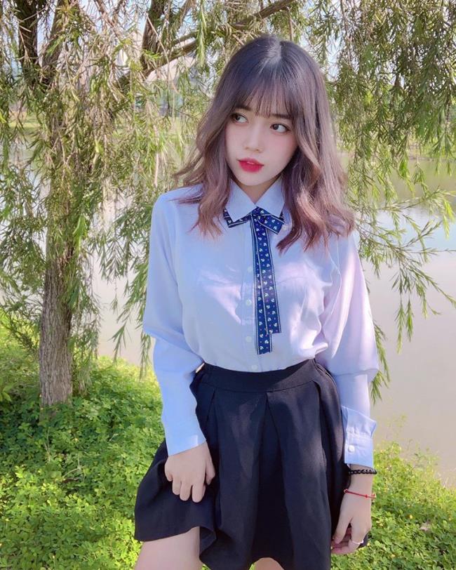 Résumé de la plus belle fille chaude du barrage de Linh Ngoc