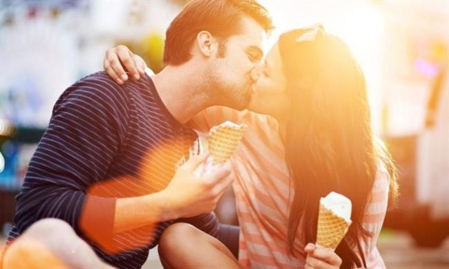 Resumen de las fotos más bellas y románticas de besos