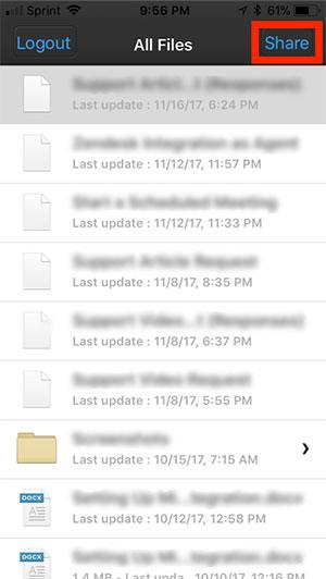 Pilih dokumen yang Anda inginkan dan klik Bagikan di sudut kanan atas