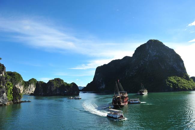 Foto-foto Teluk Ha Long yang paling indah tidak boleh dilepaskan
