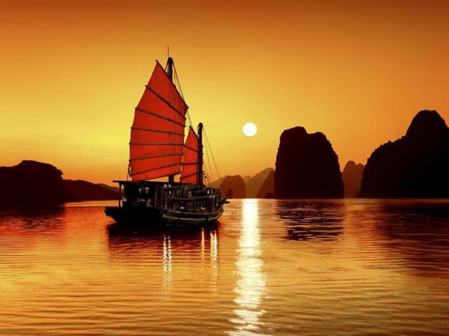 Photos of the most beautiful Ha Long Bay not to be missed