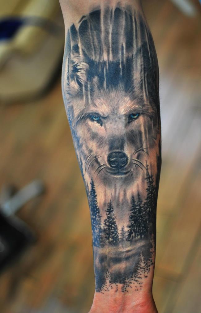 Collezione di modelli di tatuaggi lupo attraenti e misteriosi