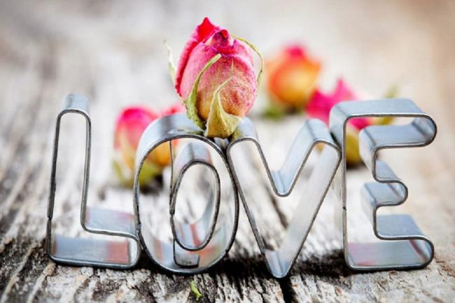 Najlepsze piękne i najbardziej romantyczne tapety 3D miłości