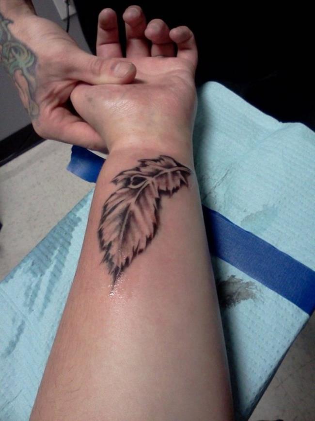 Коллекция красивых шаблонов татуировки перьев для вас