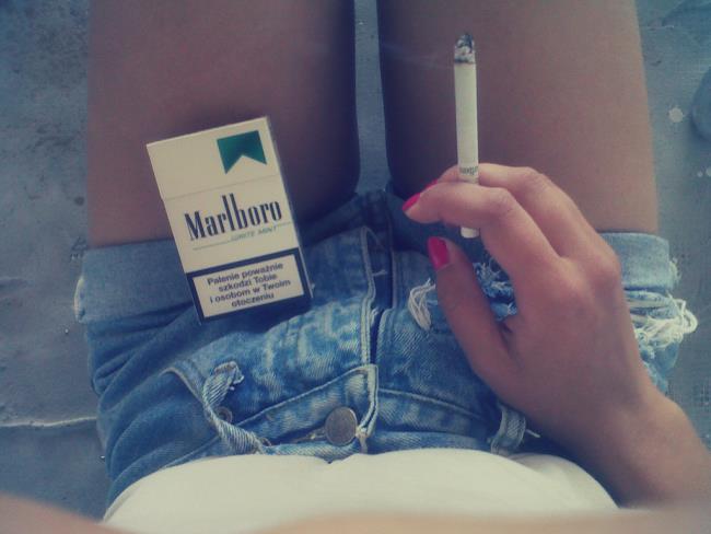 Top pictures of extreme smoking girls, mood