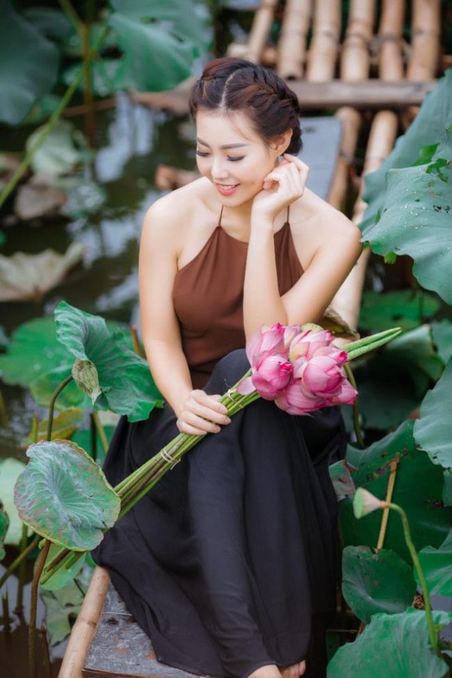 Collection d'images de filles prenant la plus belle douche de lotus