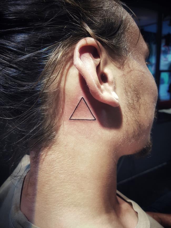 Coleção dos padrões de tatuagem triângulo mais exclusivos
