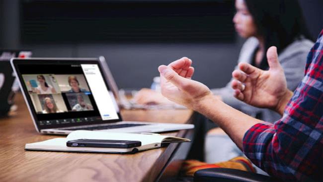 Zoom Meeting hilft Schulen und Lehrern dabei, ein Online-Meeting oder eine Online-Klasse überall zu organisieren.