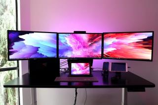 Cara Mengatur 3 Monitor di Laptop